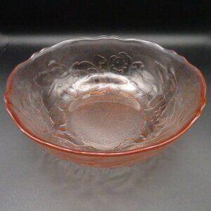 Vintage Arcoroc Rosaline Rosa Pink Serving Bowl